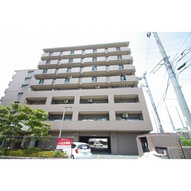 門真南駅より徒歩7分 築26年4ヶ月 8階建の賃貸物件