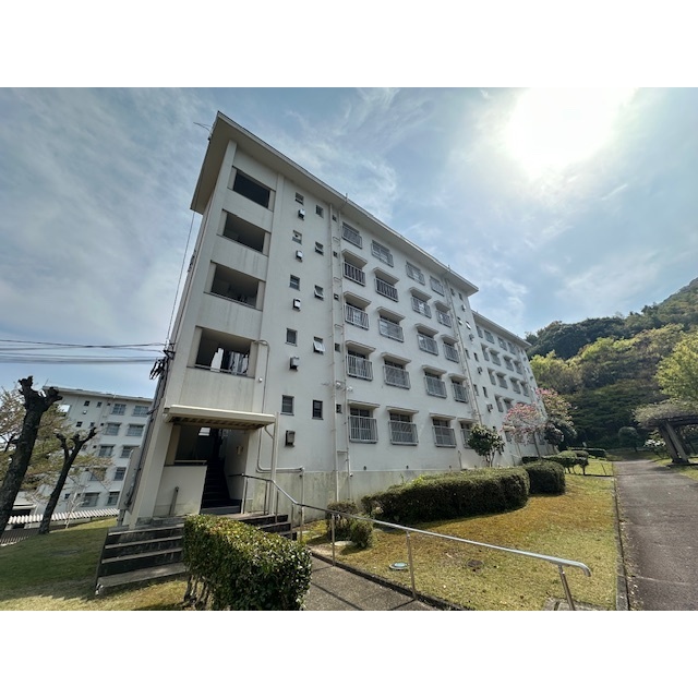 島本駅より徒歩21分 築48年8ヶ月 5階建の賃貸物件