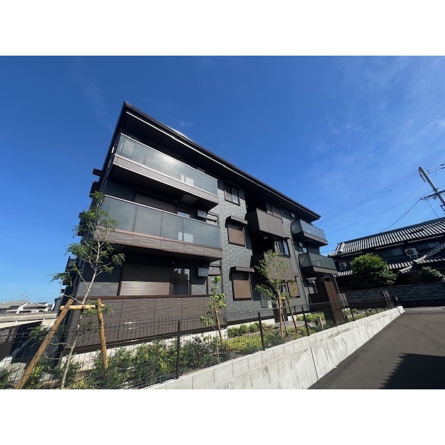 深井駅より徒歩21分 新築 3階建の賃貸物件