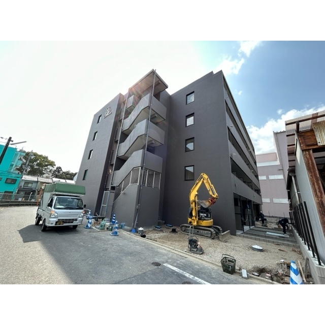 西院駅より徒歩9分 築2年8ヶ月 5階建の賃貸物件