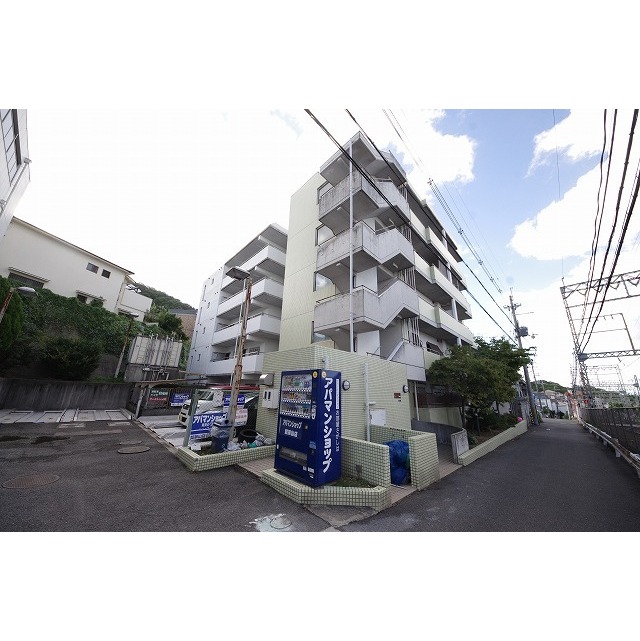 額田駅より徒歩3分 築27年11ヶ月 5階建の賃貸物件