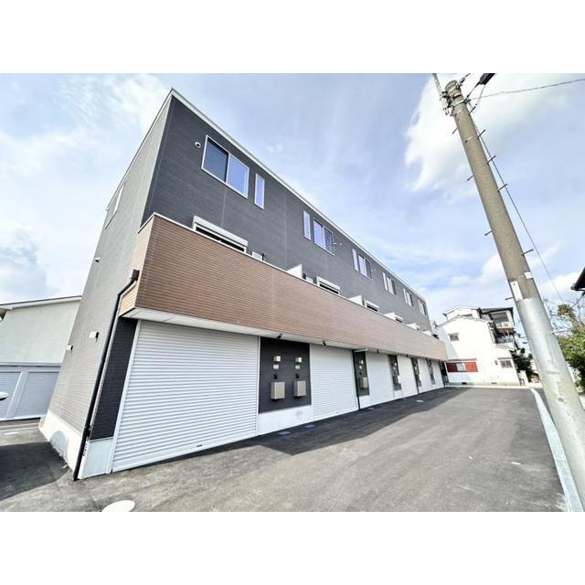 尼崎駅より徒歩23分 新築 3階建の賃貸物件