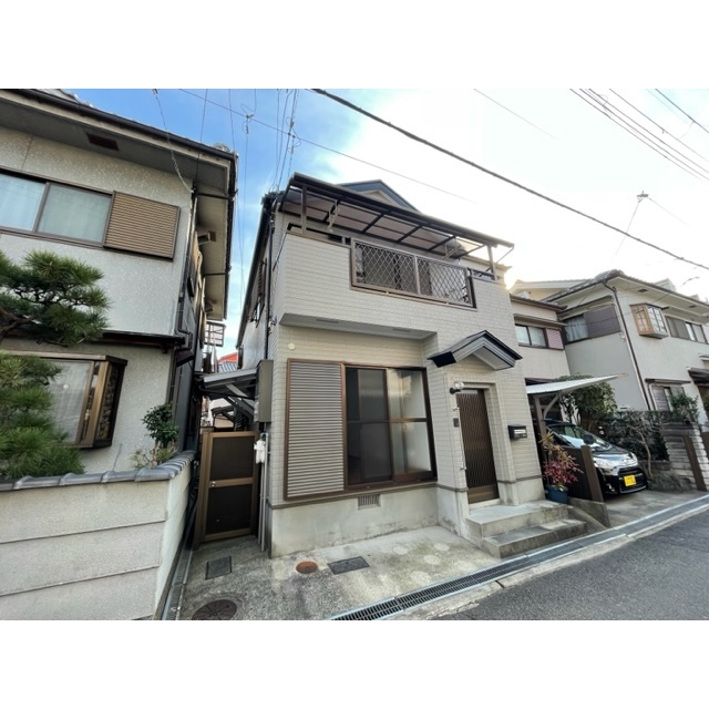 高槻市駅より徒歩19分 築27年9ヶ月 2階建の賃貸物件