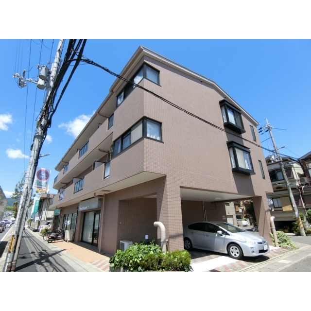 洛西口駅より徒歩3分 築30年7ヶ月 3階建の賃貸物件