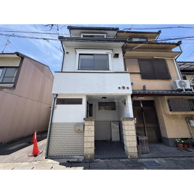 上桂駅より徒歩10分 築60年10ヶ月 3階建の賃貸物件