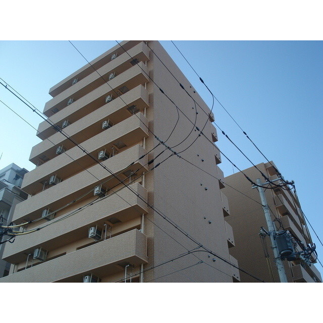 鷹取駅より徒歩3分 築17年9ヶ月 10階建の賃貸物件