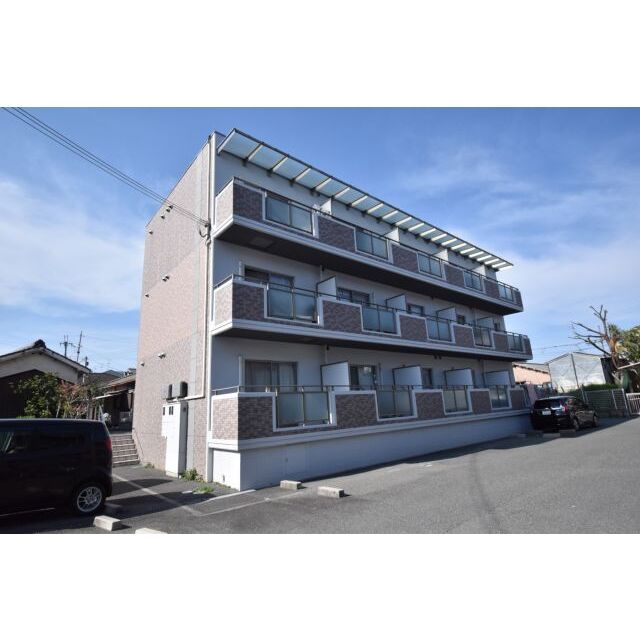 正雀駅より徒歩13分 築23年9ヶ月 3階建の賃貸物件