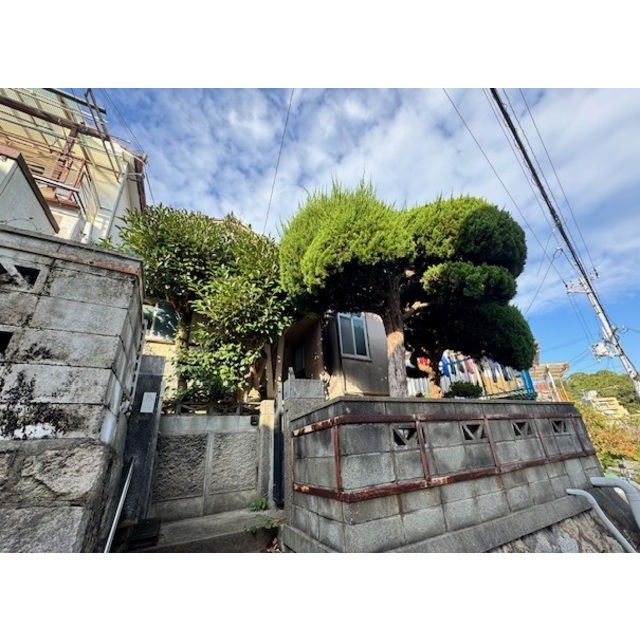 丸山駅より徒歩18分 築34年4ヶ月 2階建の賃貸物件