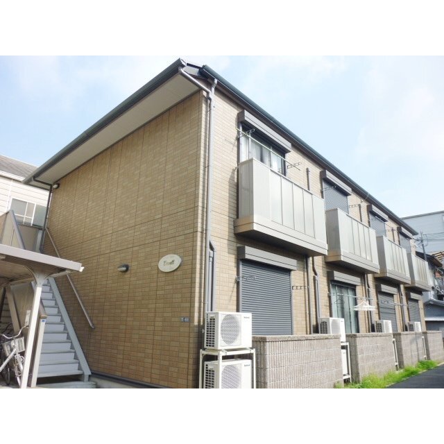 天下茶屋駅より徒歩12分 築17年8ヶ月 2階建の賃貸物件