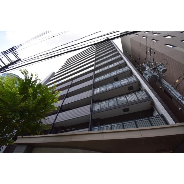 中崎町駅より徒歩2分 築11年9ヶ月 15階建の賃貸物件