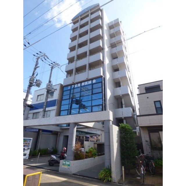 西大路駅より徒歩8分 築28年11ヶ月 9階建の賃貸物件