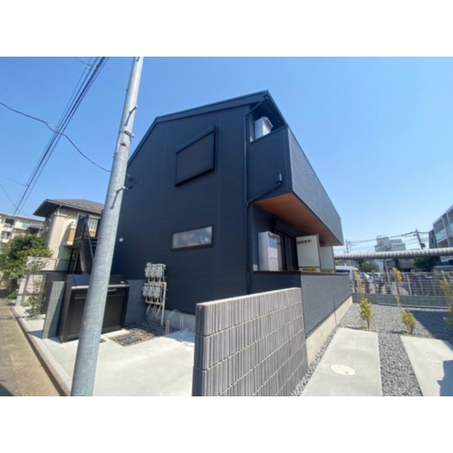 三鷹駅よりバス5分 徒歩5分 新築 2階建の賃貸物件