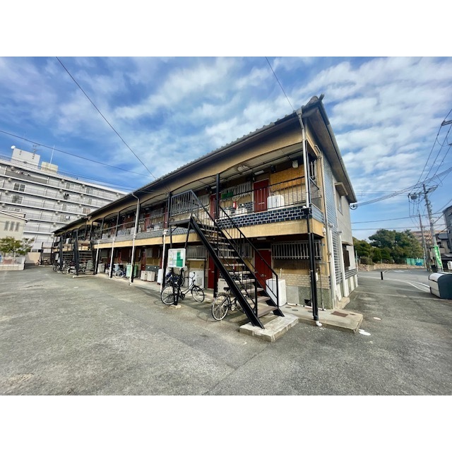 南茨木駅より徒歩9分 築51年8ヶ月 2階建の賃貸物件