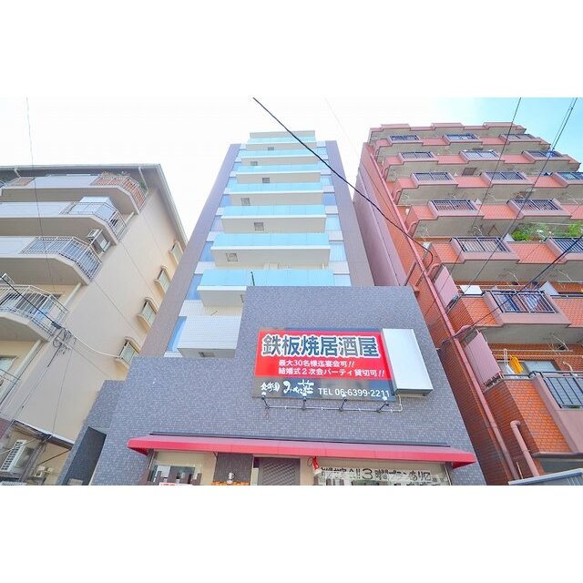 三国駅より徒歩3分 築17年8ヶ月 10階建の賃貸物件