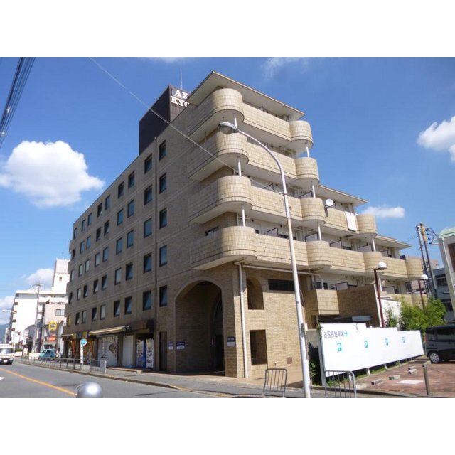 上桂駅より徒歩10分 築38年9ヶ月 6階建の賃貸物件