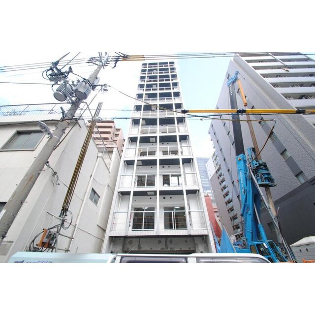 北浜駅より徒歩5分 築13年8ヶ月 11階建の賃貸物件