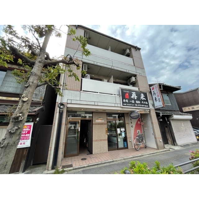 東寺駅より徒歩11分 築30年3ヶ月 4階建の賃貸物件