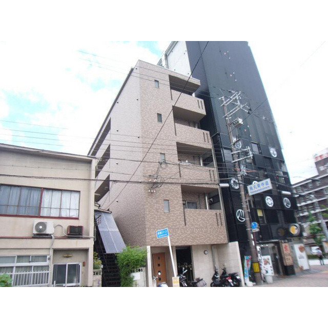 京都駅より徒歩6分 築19年9ヶ月 5階建の賃貸物件