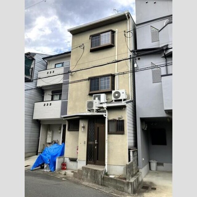 太秦天神川駅より徒歩4分 築32年8ヶ月 3階建の賃貸物件