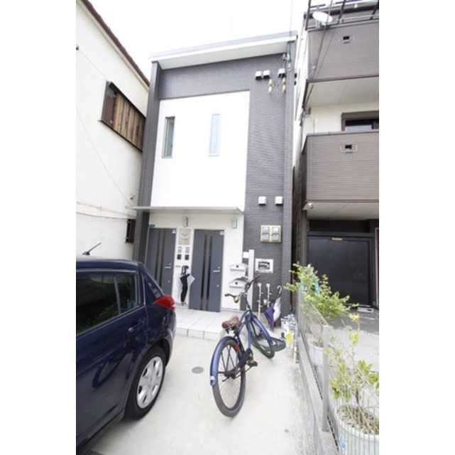 堺駅より徒歩6分 築11年5ヶ月 2階建の賃貸物件