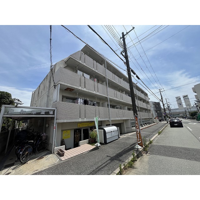 甲子園駅より徒歩6分 築37年8ヶ月 3階建の賃貸物件