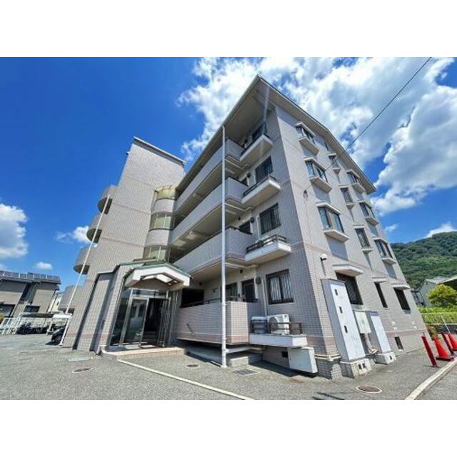 四条畷駅より徒歩10分 築30年2ヶ月 4階建の賃貸物件