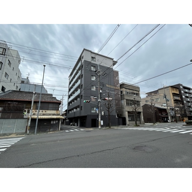 北野白梅町駅より徒歩18分 築4年8ヶ月 7階建の賃貸物件