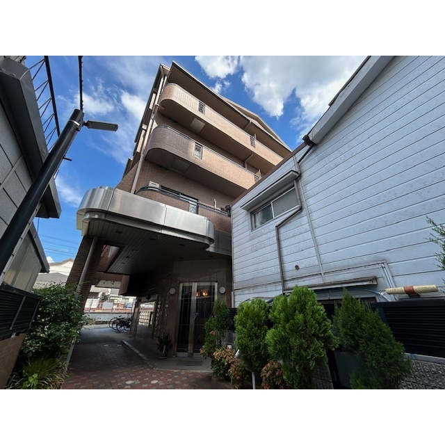 香里園駅より徒歩8分 築25年6ヶ月 4階建の賃貸物件