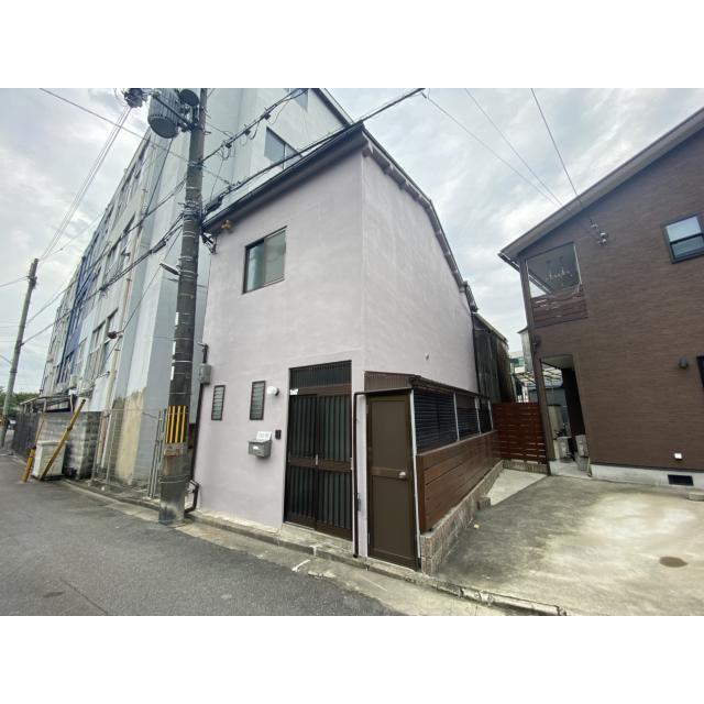 鳥羽街道駅より徒歩15分 築99年10ヶ月 2階建の賃貸物件