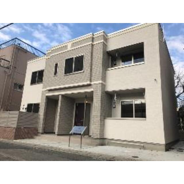  築7年 2階建の賃貸物件