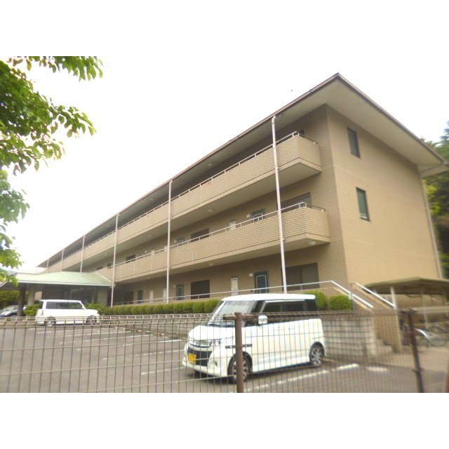 木幡駅より徒歩14分 築29年7ヶ月 3階建の賃貸物件