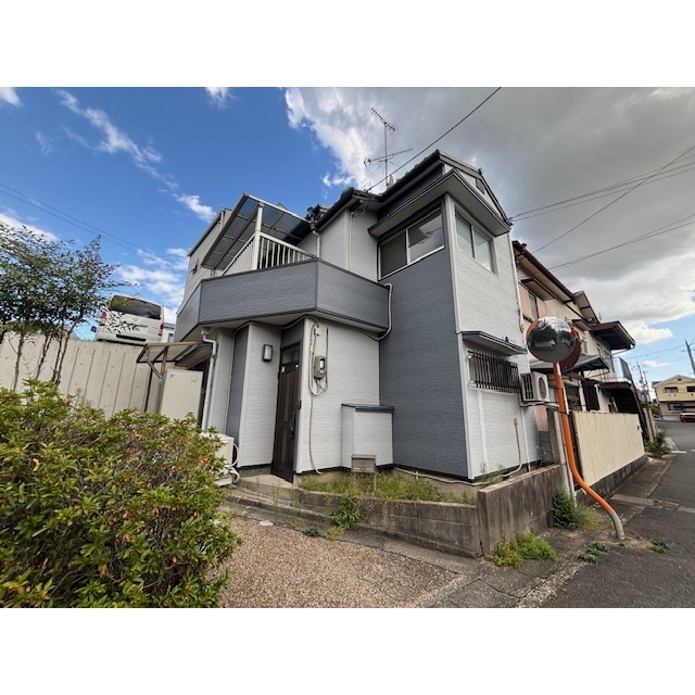 木幡駅より徒歩13分 築48年5ヶ月 2階建の賃貸物件