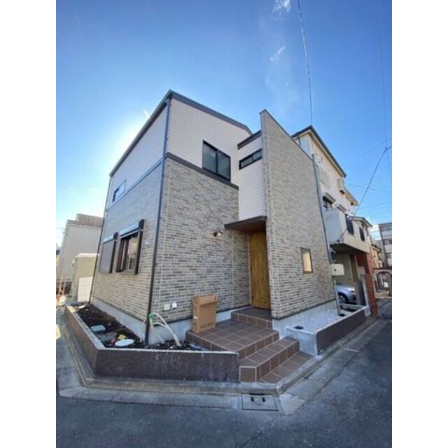 国分寺駅より徒歩10分 築3年8ヶ月 2階建の賃貸物件