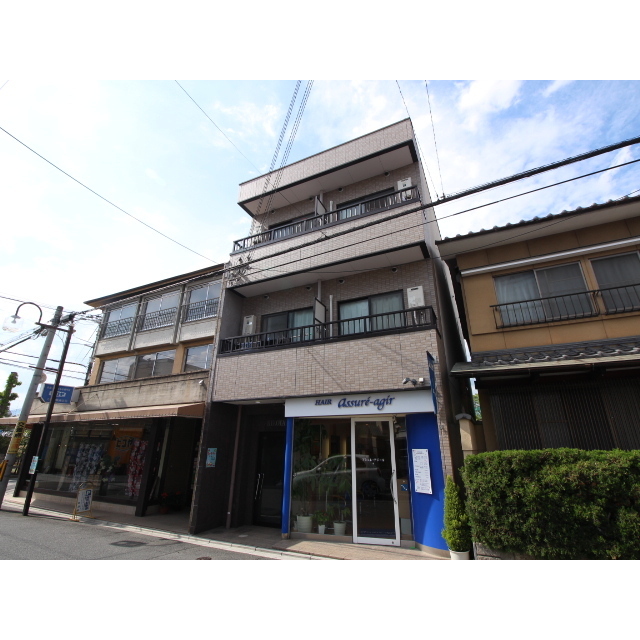 円町駅より徒歩5分 築24年8ヶ月 3階建の賃貸物件