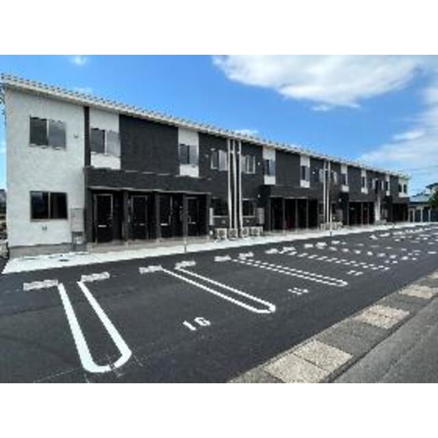  新築 2階建の賃貸物件