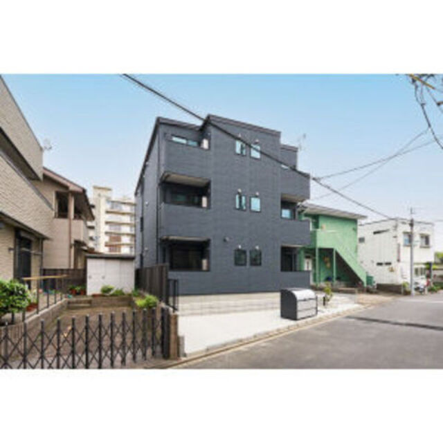 上飯田駅より徒歩9分 築3年6ヶ月 3階建の賃貸物件