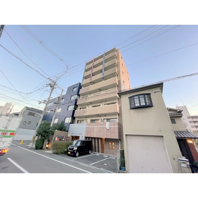 西中島南方駅より徒歩9分 築19年8ヶ月 8階建の賃貸物件