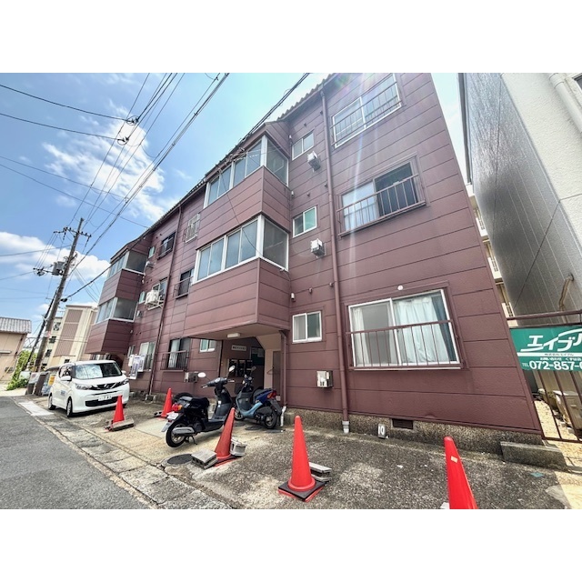 石清水八幡宮駅より徒歩7分 築50年5ヶ月 3階建の賃貸物件