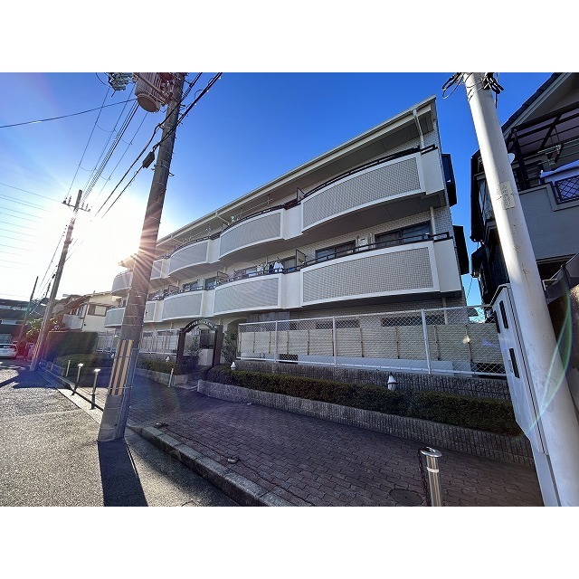 尼崎センタープール前駅より徒歩12分 築34年 3階建の賃貸物件