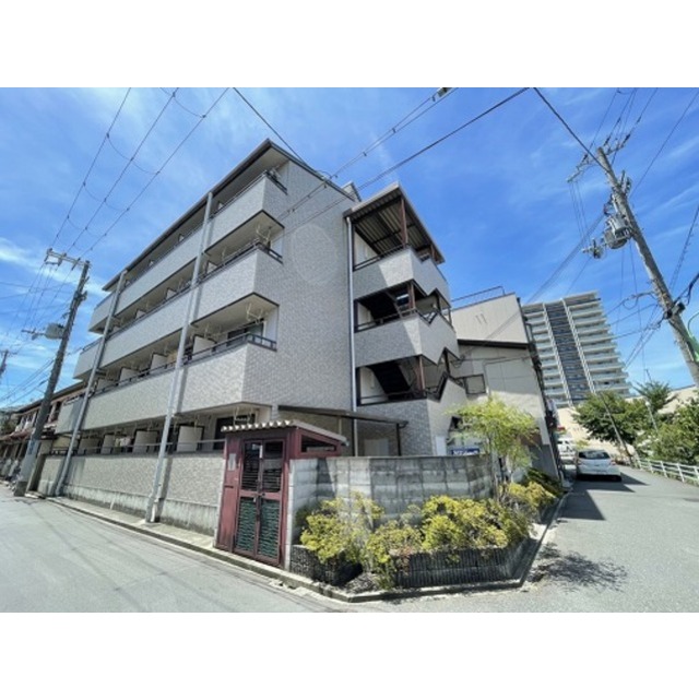 住道駅より徒歩7分 築25年8ヶ月 4階建の賃貸物件