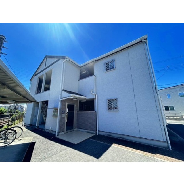 忍ケ丘駅より徒歩14分 築15年9ヶ月 2階建の賃貸物件