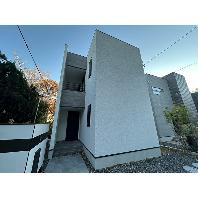 鳴子北駅より徒歩5分 築1年9ヶ月 2階建の賃貸物件