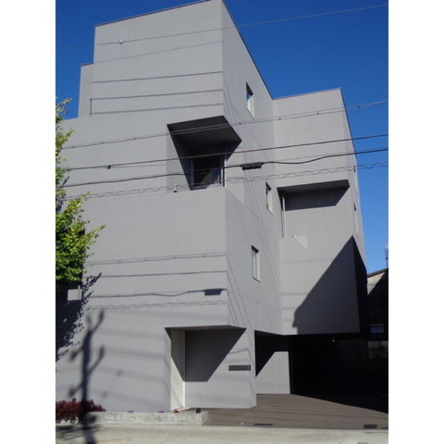 小田井駅より徒歩10分 築9年8ヶ月 4階建の賃貸物件