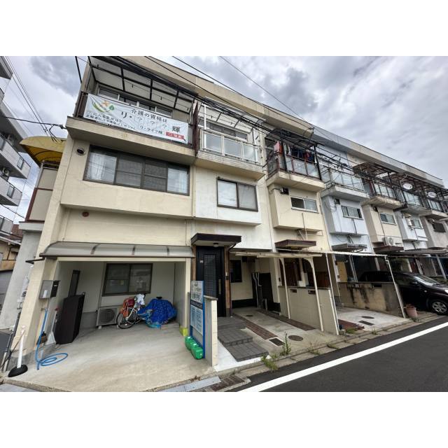 藤森駅より徒歩19分 築50年4ヶ月 3階建の賃貸物件
