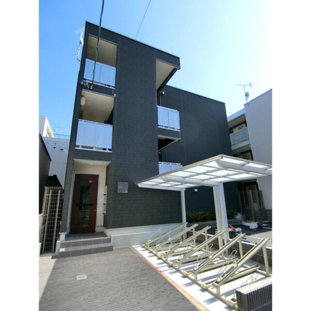 覚王山駅より徒歩15分 築6年9ヶ月 3階建の賃貸物件