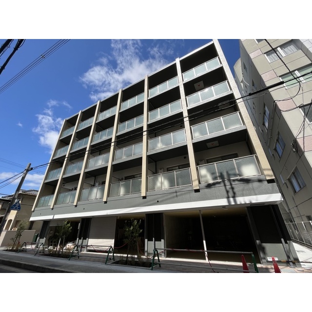 茨木駅より徒歩11分 築1年8ヶ月 5階建の賃貸物件