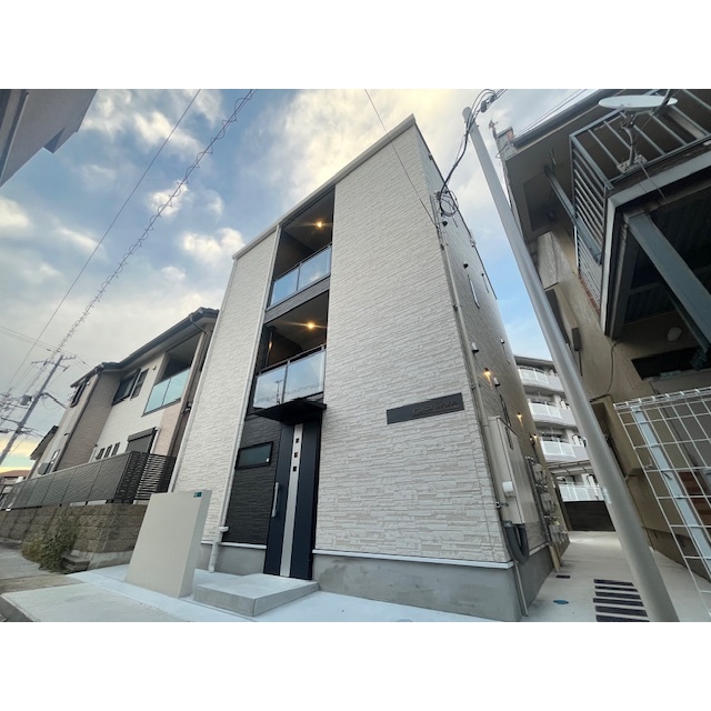 西明石駅より徒歩28分 新築 3階建の賃貸物件