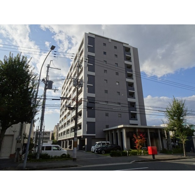 上鳥羽口駅より徒歩8分 築10年8ヶ月 10階建の賃貸物件
