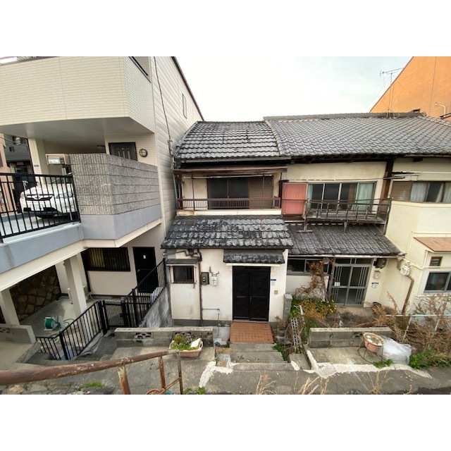 千船駅より徒歩6分 築74年10ヶ月 2階建の賃貸物件