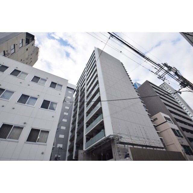 本町駅より徒歩2分 築1年8ヶ月 14階建の賃貸物件